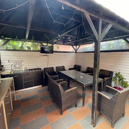 Vila Isabela Hotel Костинещи Екстериор снимка
