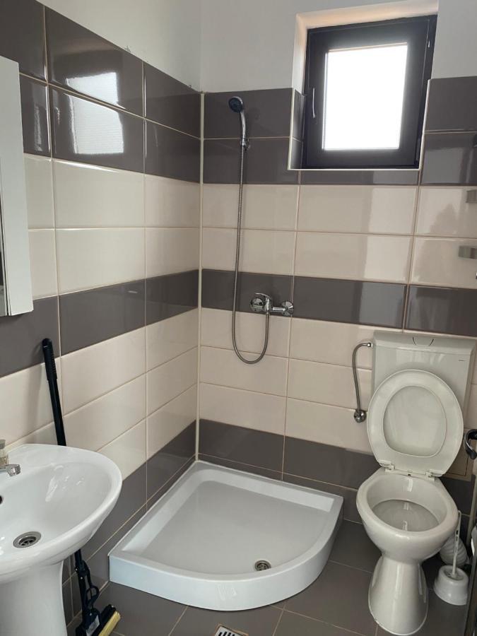 Vila Isabela Hotel Костинещи Екстериор снимка