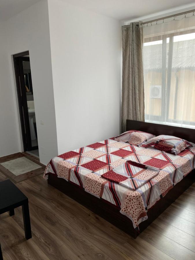 Vila Isabela Hotel Костинещи Екстериор снимка