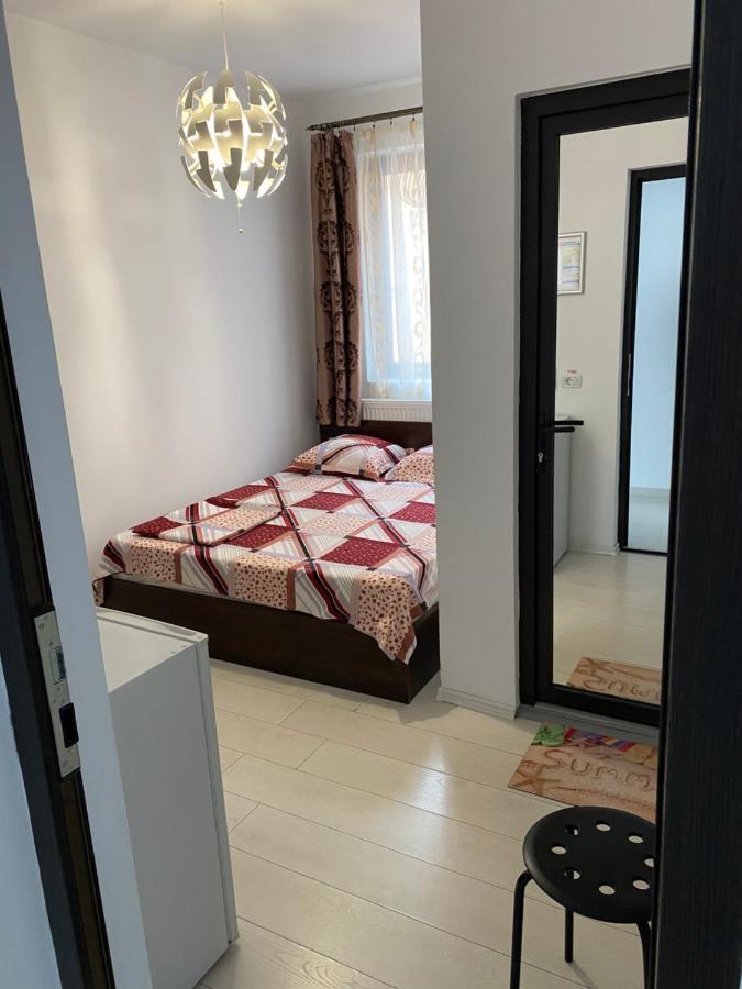 Vila Isabela Hotel Костинещи Екстериор снимка