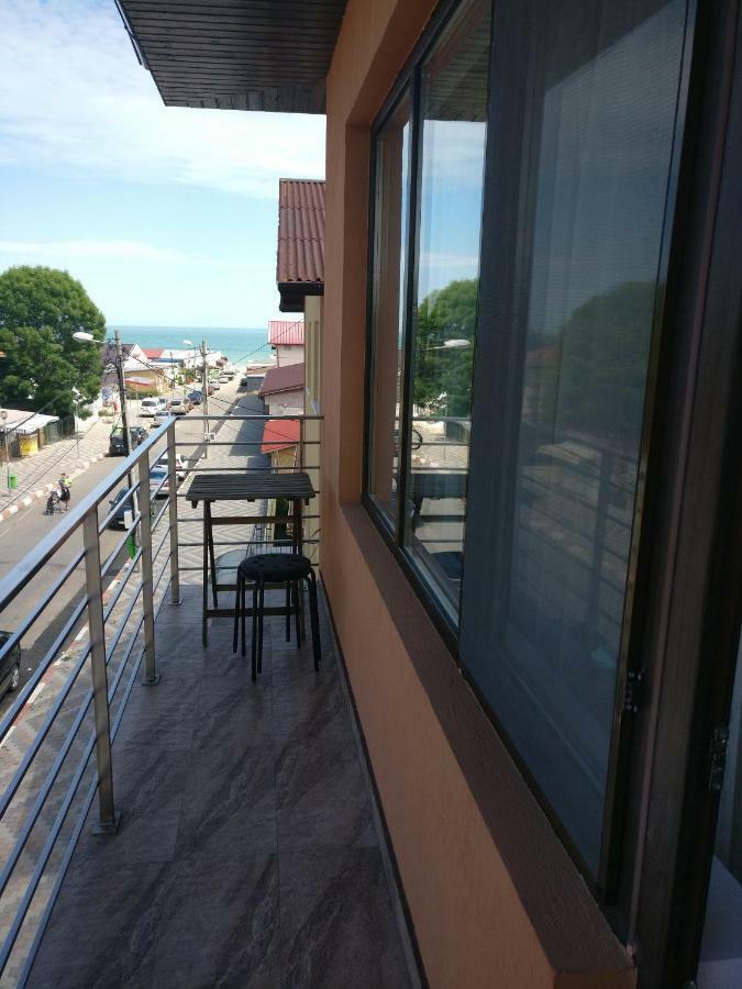Vila Isabela Hotel Костинещи Екстериор снимка